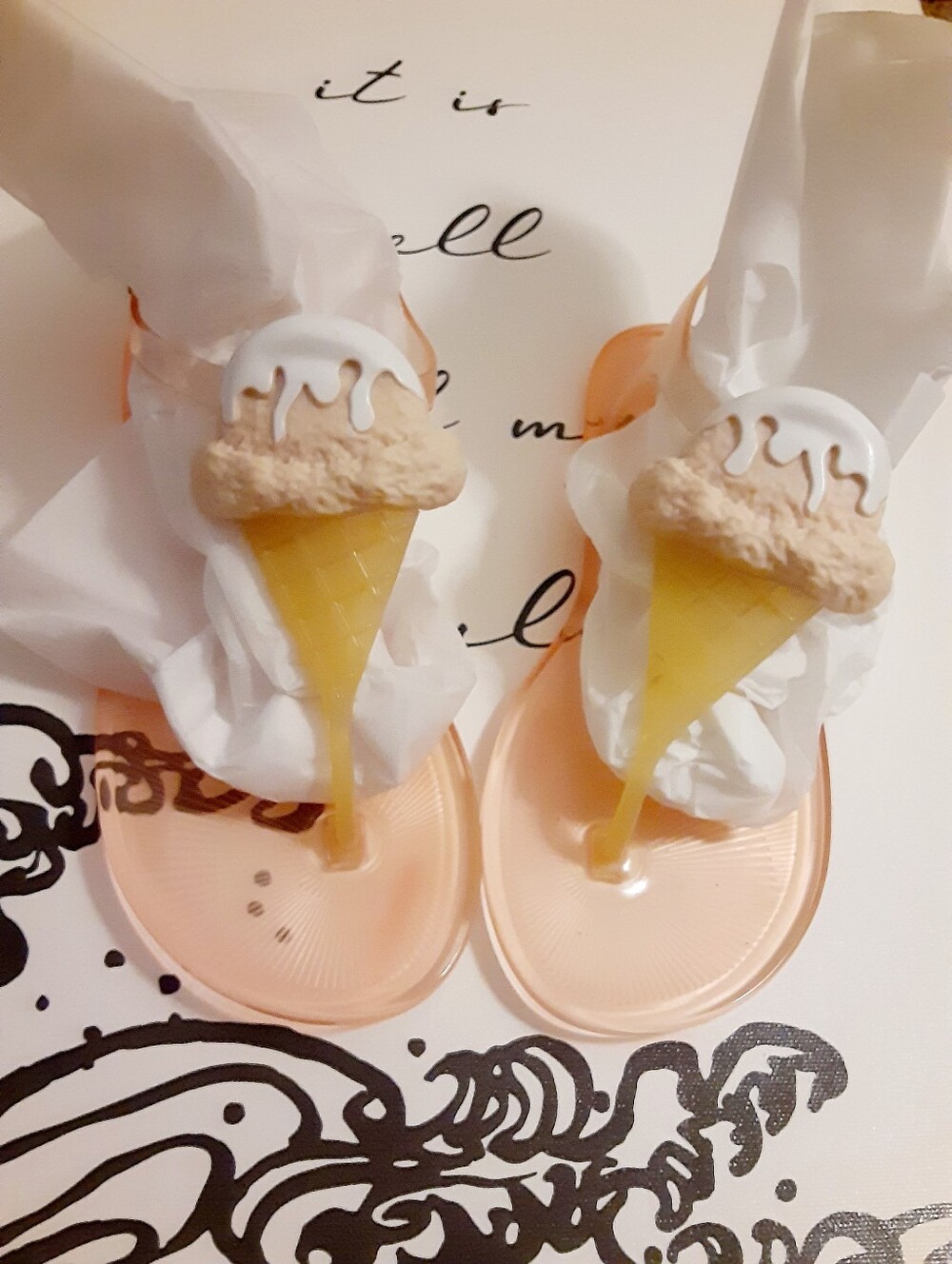 Ice Cream Cone Sundae Katy Perry Pink Jelly Sandals Size 5 - Picture 5 of 11